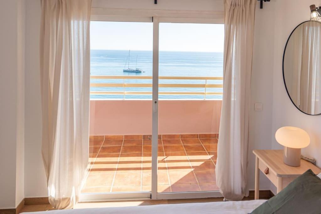 Fuengirola The Boat Apartamento Exterior foto