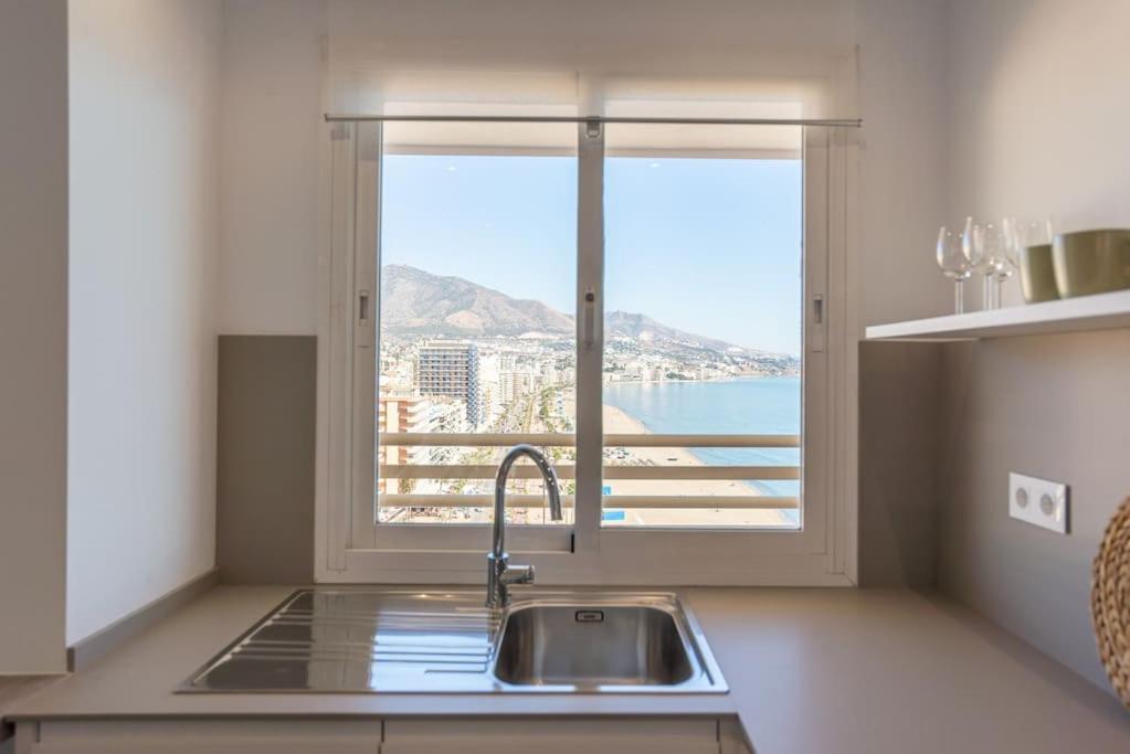 Fuengirola The Boat Apartamento Exterior foto